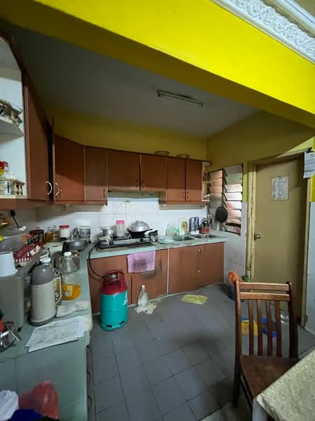 Apartment for Sale at Astana Alam Apartment 2 - Ahmad Firdaus Mahmod - Kitchen - PropertyGuru.com.my