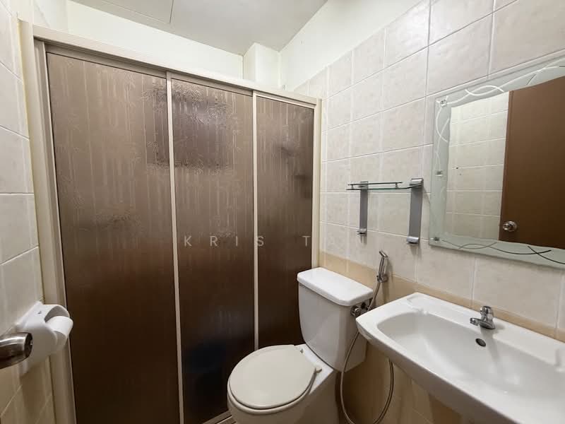 Semi-Detached House for Sale in Taman Setia 2 (Balakong) - Kris Tan - Bathroom - PropertyGuru.com.my