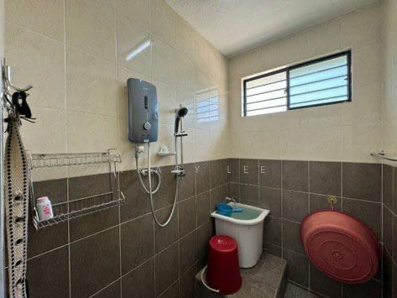 Rumah Teres 1 Tingkat untuk Disewa di Taman Selayang Jaya (Selayang) - Tracy Lee - Bathroom - PropertyGuru.com.my