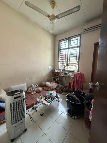 2-storey Terraced House for Sale in Mutiara Rini (Skudai) - NG ZEN XI - Bedroom - PropertyGuru.com.my