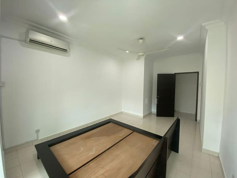 Rumah Teres 2.5 Tingkat untuk Dijual di Laman Rimbunan (Kepong) - Tracy Lee - Bedroom - PropertyGuru.com.my