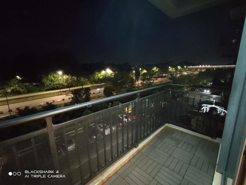 Service Residence for Sale at Country Garden Central Park - NG ZEN XI - Balcony - PropertyGuru.com.my