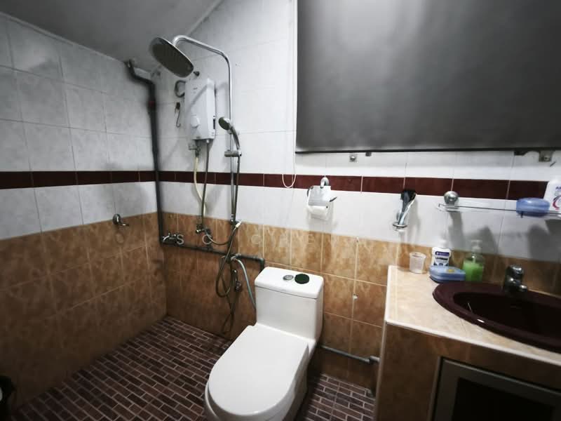 Rumah Teres 2 Tingkat untuk Dijual di Skudai (Johor) - SC Cheng - Bathroom - PropertyGuru.com.my