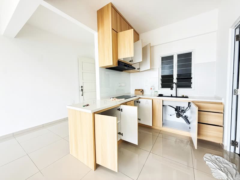 Condominium for Rent at Havana Beach Residences - Jerry Tan - Kitchen - PropertyGuru.com.my