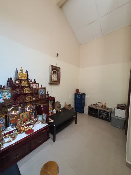 2-storey Terraced House for Sale in Bandar Putra Permai (Seri Kembangan) - Leo Koh - Living Room - PropertyGuru.com.my