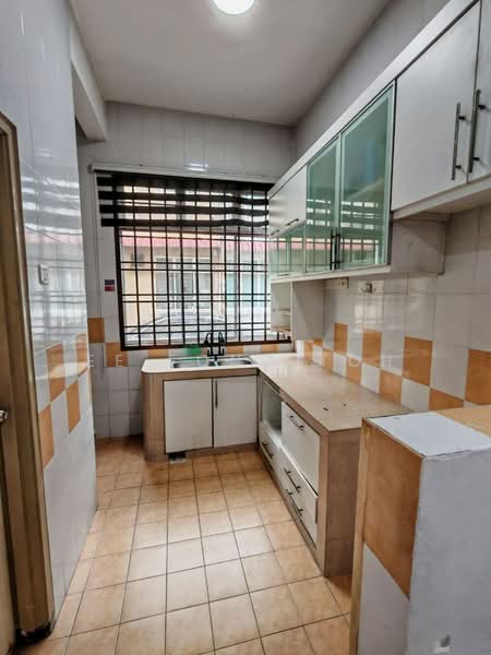2-storey Terraced House for Sale in Taman Nusa Bestari (Iskandar Puteri (Nusajaya)) - Ee Fong Toh - Kitchen - PropertyGuru.com.my