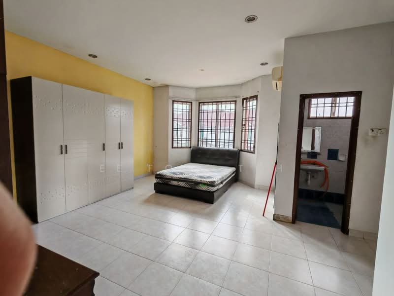 2-storey Terraced House for Sale in Taman Nusa Bestari (Iskandar Puteri (Nusajaya)) - Ee Fong Toh - Bedroom - PropertyGuru.com.my