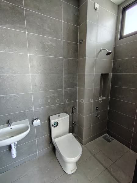 2-storey Terraced House for Sale in Taman Pelangi Indah (Ulu Tiram) - Tracy Ong - Bathroom - PropertyGuru.com.my