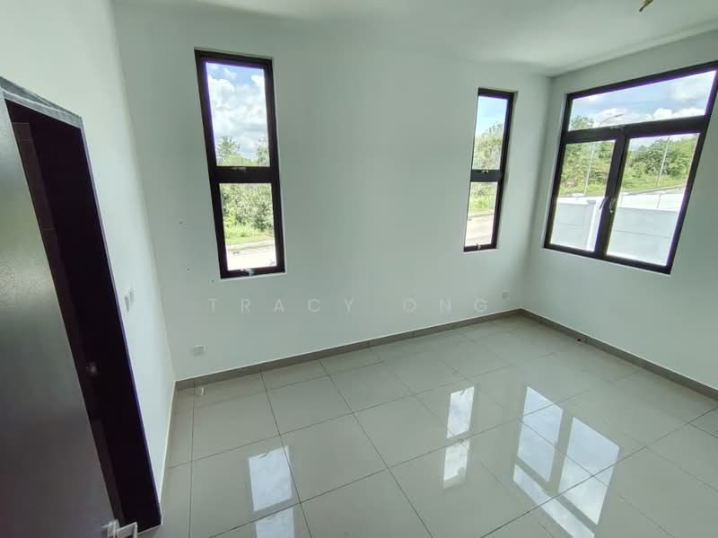 2-storey Terraced House for Sale in Taman Pelangi Indah (Ulu Tiram) - Tracy Ong - Interior - PropertyGuru.com.my