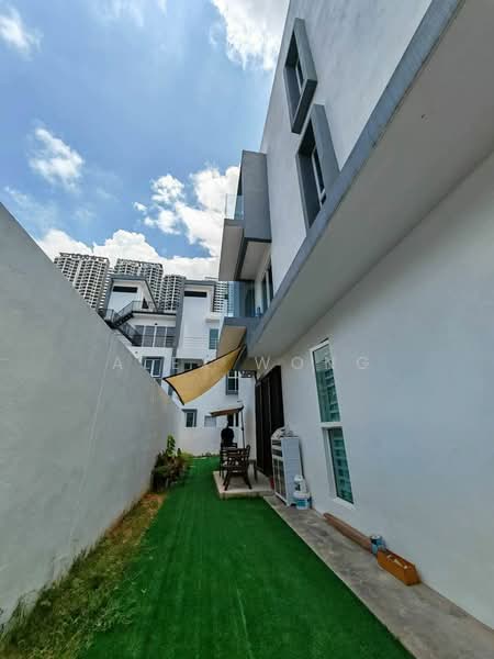 3-storey Terraced House for Sale in Bayan Lepas (Penang) - Alex Wong - Exterior - PropertyGuru.com.my