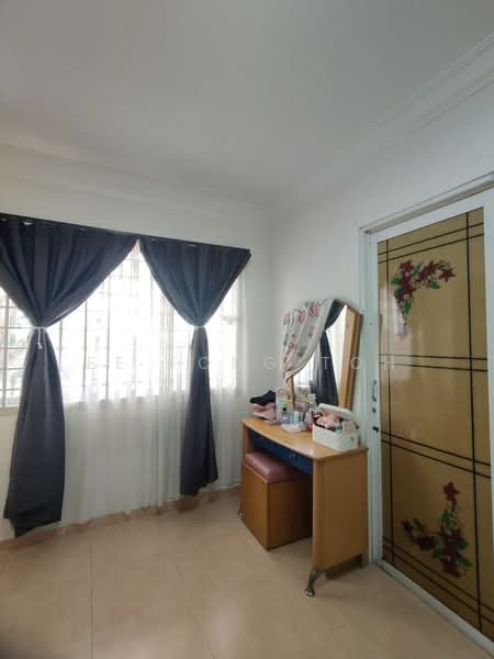 Rumah Teres 2 Tingkat untuk Dijual di Taman Puteri Wangsa (Ulu Tiram) - Ee Fong Toh - Bedroom - PropertyGuru.com.my