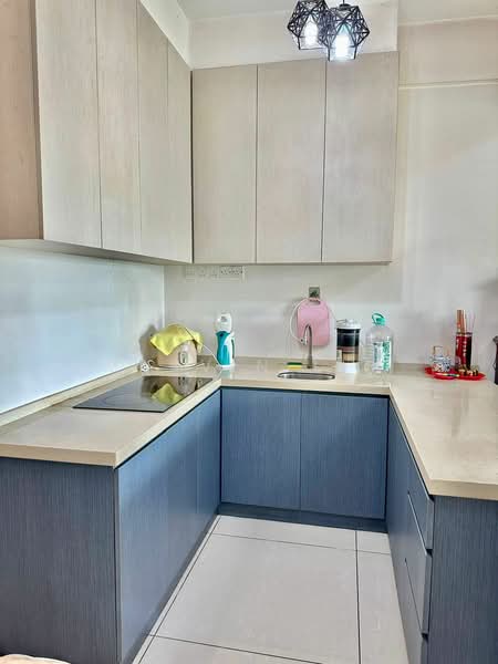 Service Residence for Sale at D'Inspire Residence (Inspira Bestari) - Marvin Lim - Kitchen - PropertyGuru.com.my