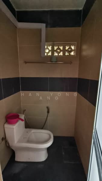 1-storey Terraced House for Sale in Skudai (Johor) - Han Yong Ang - Bathroom - PropertyGuru.com.my