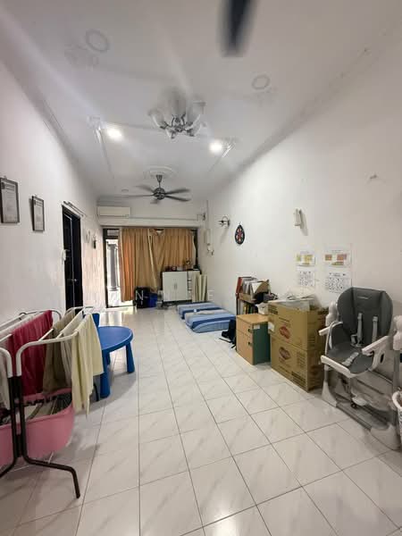 1-storey Terraced House for Sale at Taman Universiti - Winnie Lau - Living Room - PropertyGuru.com.my