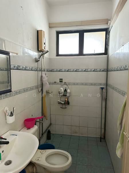 2.5-storey Terraced House for Sale in Butterworth (Penang) - Joanne Ang - Bathroom - PropertyGuru.com.my