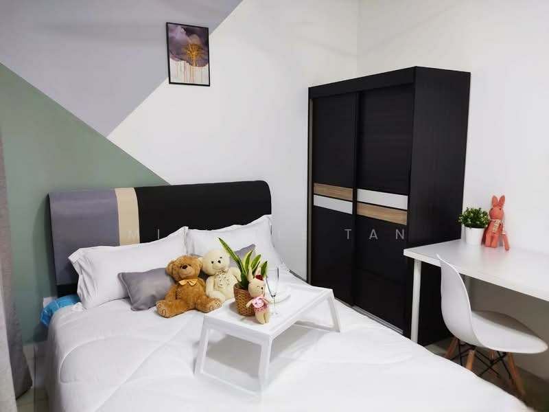Condominium for Sale at The Holmes 2 - Michelle Tan - Bedroom - PropertyGuru.com.my