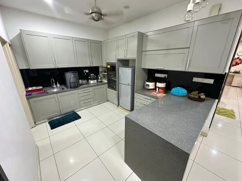 2.5-storey Terraced House for Sale in Bandar Country Homes (Rawang) - Elwin Mah - Kitchen - PropertyGuru.com.my