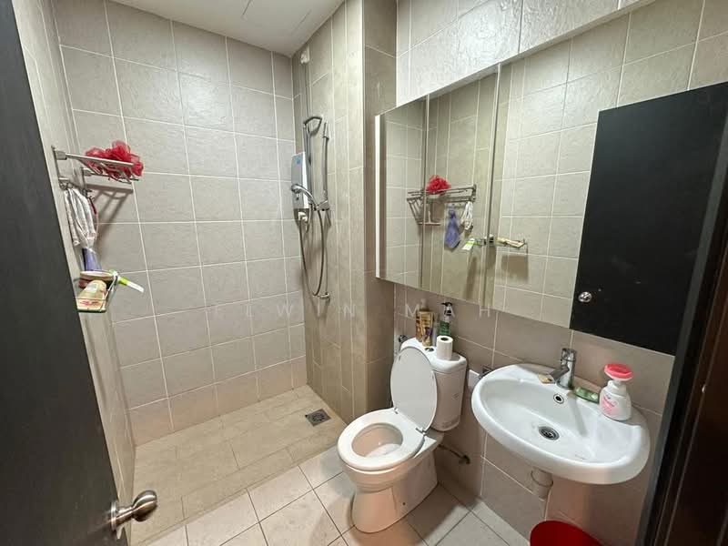2.5-storey Terraced House for Sale in Bandar Country Homes (Rawang) - Elwin Mah - Bathroom - PropertyGuru.com.my