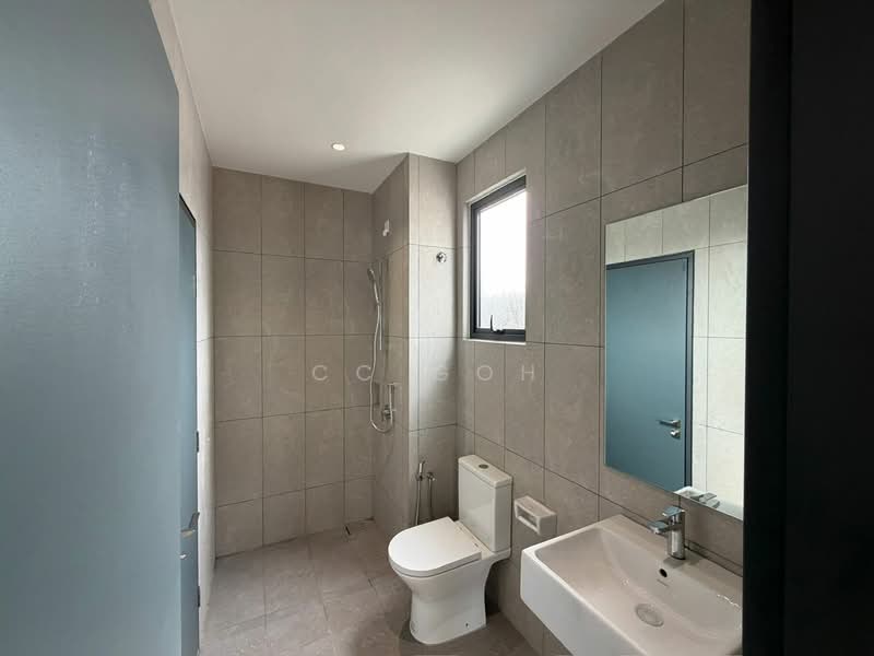 2.5-storey Terraced House for Sale in Taman Puchong Intan (Puchong) - CC GOH - Bathroom - PropertyGuru.com.my