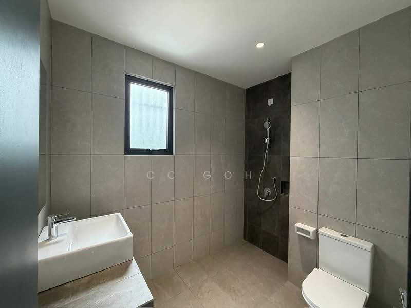2.5-storey Terraced House for Sale in Taman Puchong Intan (Puchong) - CC GOH - Bathroom - PropertyGuru.com.my