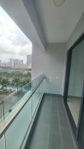 Kondominium untuk Dijual di Ascenda Residence @ Skyarena - William Wong - Balcony - PropertyGuru.com.my