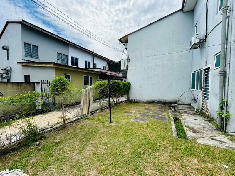 Rumah Teres 2 Tingkat untuk Dijual di Shah Alam (Selangor) - Zuraina Rajudin - Exterior - PropertyGuru.com.my