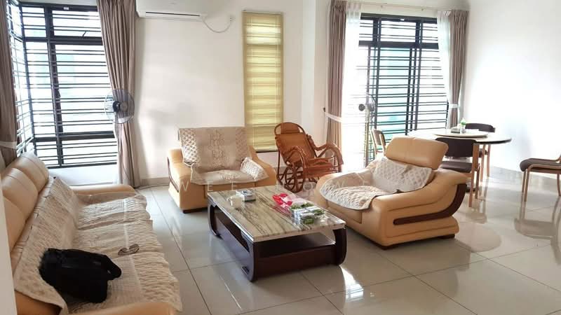 Cluster House for Sale in Taman Nusa Bestari (Iskandar Puteri (Nusajaya)) - Wee Howe - Living Room - PropertyGuru.com.my