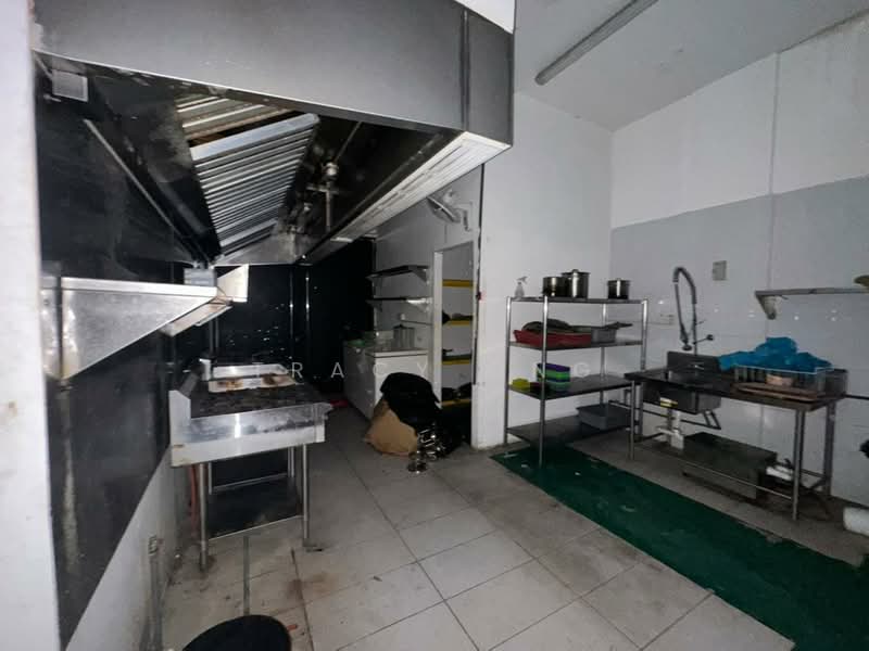Shop / Office for Rent in Taman Ekoflora (Johor Bahru) - Tracy Ong - Kitchen - PropertyGuru.com.my