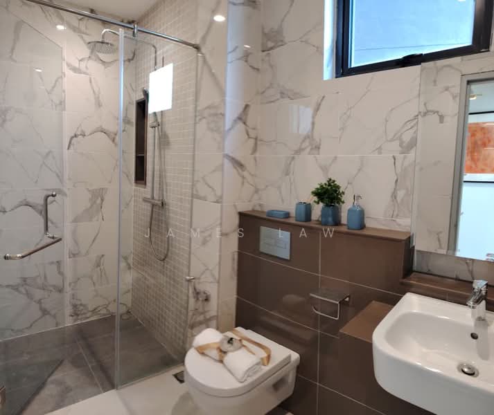 Service Residence for Sale at Residensi 38 Bangsar - James Law - Bathroom - PropertyGuru.com.my