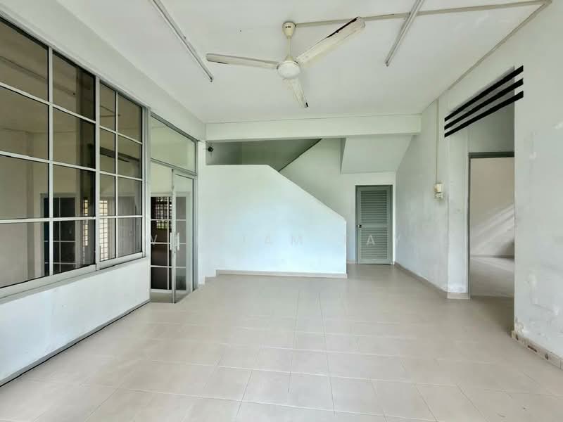 Semi-Detached House for Sale in Taman Munsyi Ibrahim (Johor Bahru) - William Tay - Interior - PropertyGuru.com.my