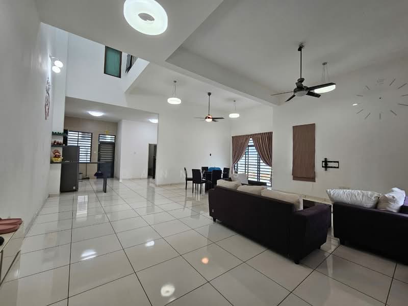 Semi-Detached House for Rent in Taman Lagenda Putra (Kulai) - Danny See - Living Room - PropertyGuru.com.my