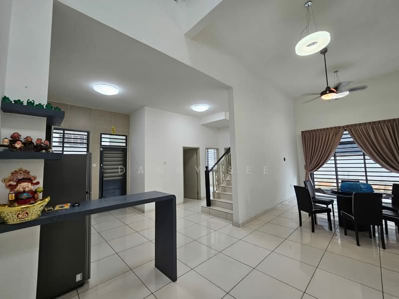 Semi-Detached House for Rent in Taman Lagenda Putra (Kulai) - Danny See - Living Room - PropertyGuru.com.my