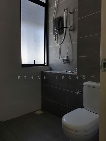 Cluster House for Rent in Eco Majestic (Semenyih) - Ethan Leong - Bathroom - PropertyGuru.com.my