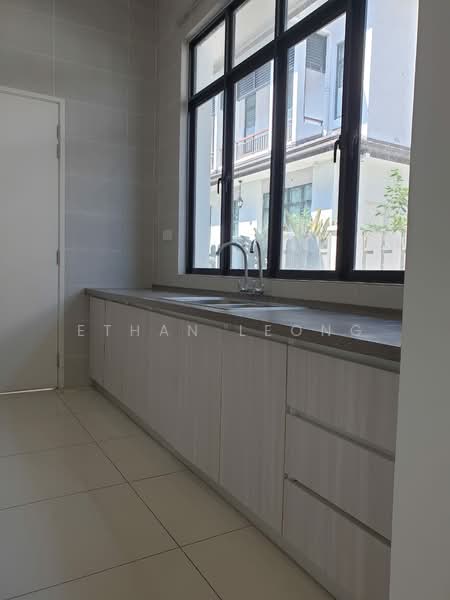 Cluster House for Rent in Eco Majestic (Semenyih) - Ethan Leong - Kitchen - PropertyGuru.com.my