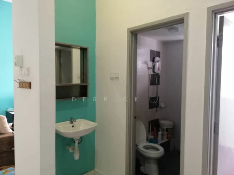 Condominium for Rent at The Golden Triangle Condominium - Derrick . - Bathroom - PropertyGuru.com.my