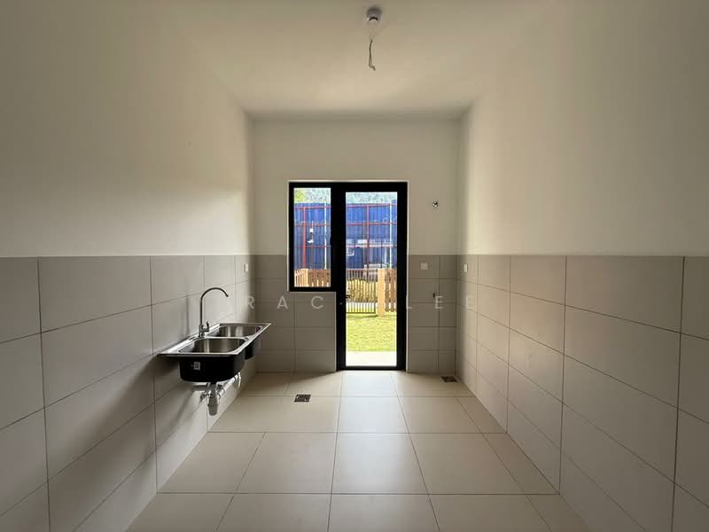 2-storey Terraced House for Sale in Rawang (Selangor) - Tracy Lee - Kitchen - PropertyGuru.com.my