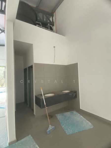 Factory for Rent in Perai (Penang) - Crystal Tee - Bathroom - PropertyGuru.com.my
