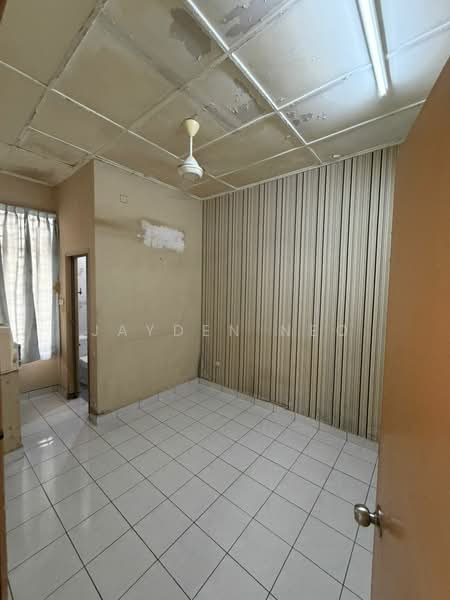 1-storey Terraced House for Sale in Taman Molek (Johor Bahru) - Jayden Neo - PropertyGuru.com.my