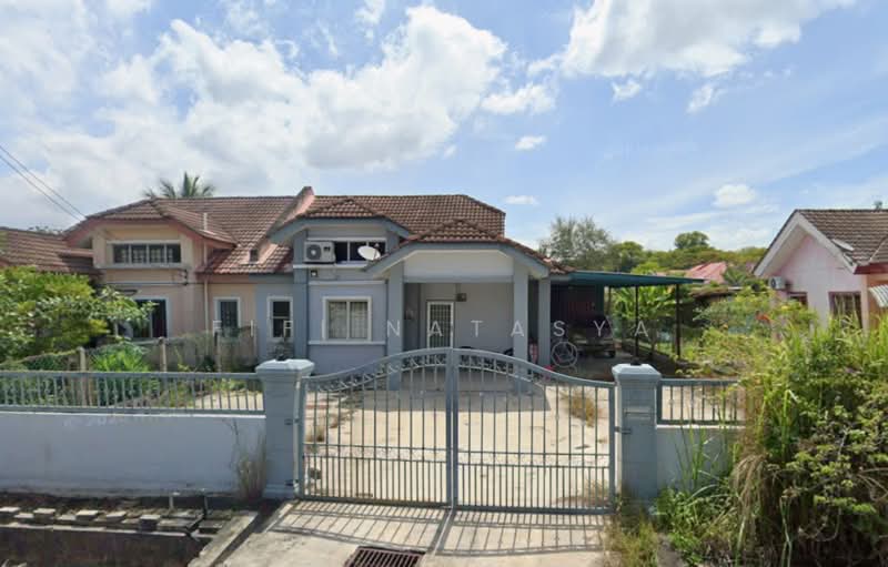 Semi-Detached House for Sale in Sungai Pelek (Selangor) - Fifi Natasya - Exterior - PropertyGuru.com.my