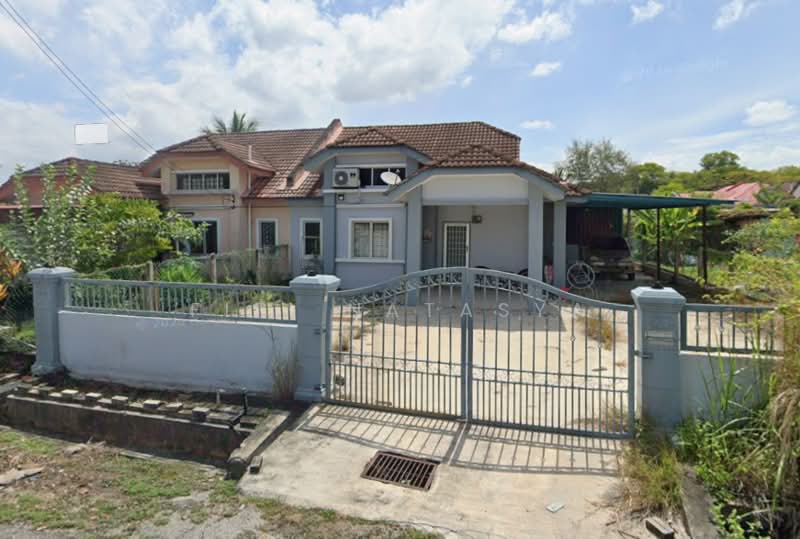 Semi-Detached House for Sale in Sungai Pelek (Selangor) - Fifi Natasya - Exterior - PropertyGuru.com.my