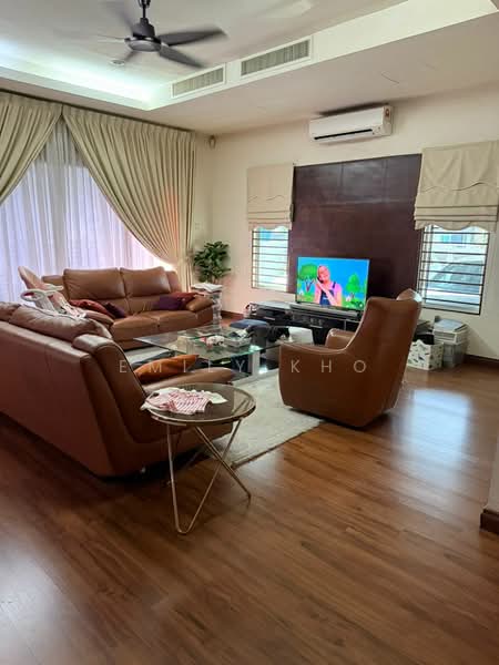 Rumah Berkembar untuk Dijual di Laman Seri (Shah Alam) - Emily Kho - Living Room - PropertyGuru.com.my