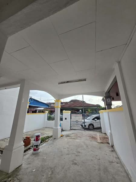 Rumah Teres 2 Tingkat untuk Dijual di Taman Mutiara (Pontian) - Joseph Wong - Exterior - PropertyGuru.com.my