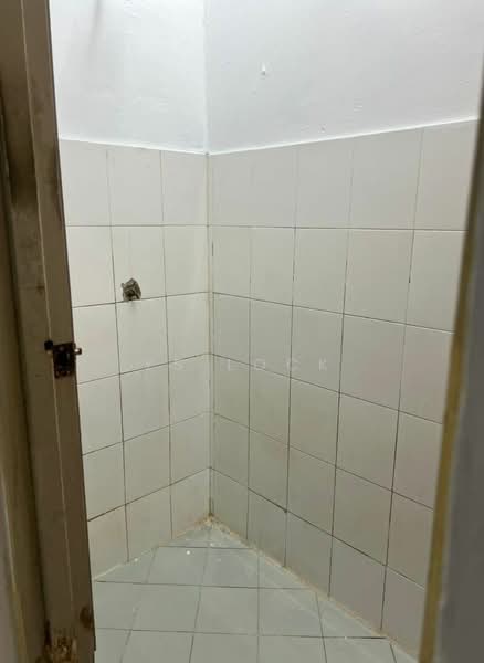 Flat for Sale at Desa Satu - YS Lock - Bathroom - PropertyGuru.com.my