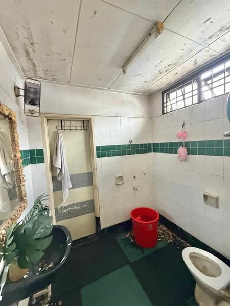 2-storey Terraced House for Sale in Taman Desa Tebrau (Tebrau) - Kevin Ho - Bathroom - PropertyGuru.com.my