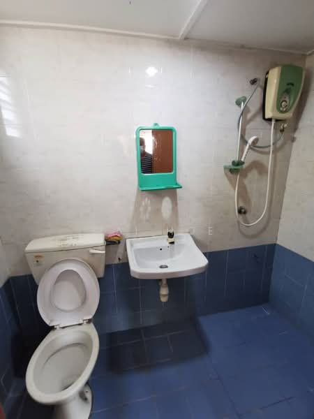 Apartment for Sale at Pangsapuri Lotus (Teratai) - Wai Hoe - Bathroom - PropertyGuru.com.my