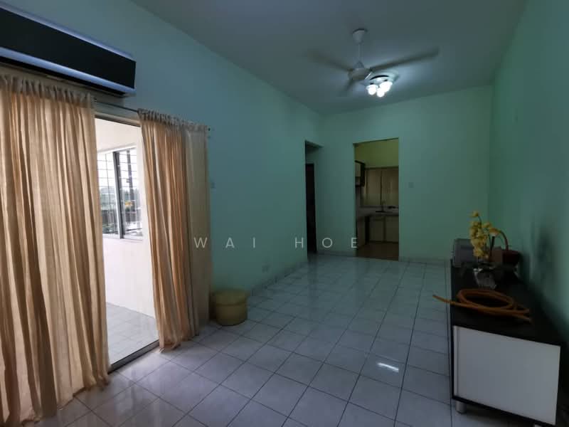 Apartment for Sale at Pangsapuri Lotus (Teratai) - Wai Hoe - Living Room - PropertyGuru.com.my