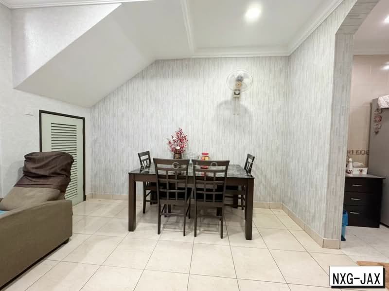 2-storey Terraced House for Sale in Bukit Raja (Selangor) - KH Chong - Dining Room - PropertyGuru.com.my