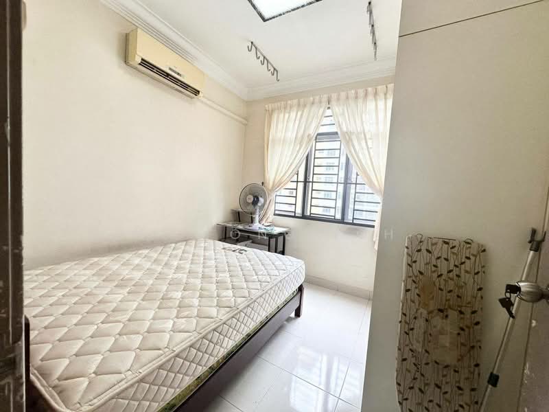 Pangsapuri untuk Dijual di Kipark Apartment - Ee Fong Toh - Bedroom - PropertyGuru.com.my