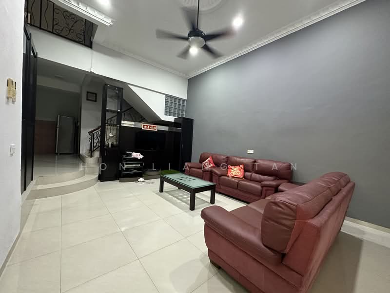 Rumah Berkembar untuk Dijual di Taman Song Choon (Ipoh) - Hon Liang Tan - Living Room - PropertyGuru.com.my