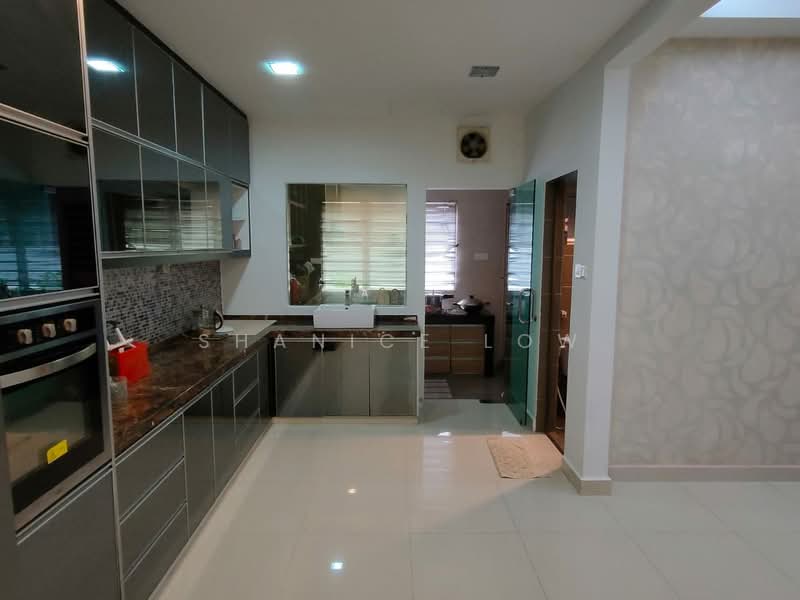 Rumah Teres 2-Tingkat untuk Dijual di Bandar Puteri Puchong (Puchong) - Shanice Low - Kitchen - PropertyGuru.com.my